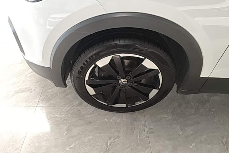 Used Volkswagen Tacqua 2020 1.5L Automatic Yue Left Front Wheel Hub