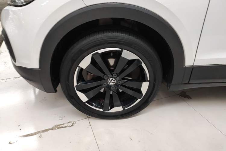 Used Volkswagen Tacqua 2020 1.5L Automatic Yue Left Front Wheel Hub