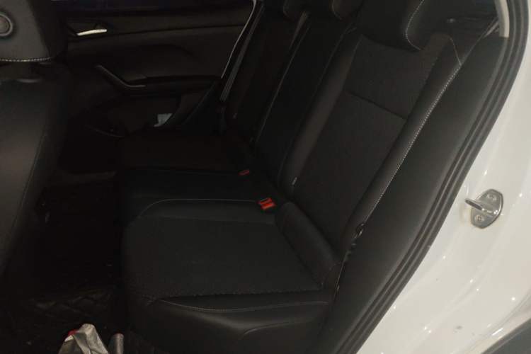 Used Volkswagen Tacqua 2020 1.5L Automatic Yue Left Rear Seat
