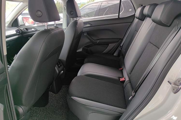 Used Volkswagen Tacqua 2020 1.5L Automatic Yue Left Rear Seat