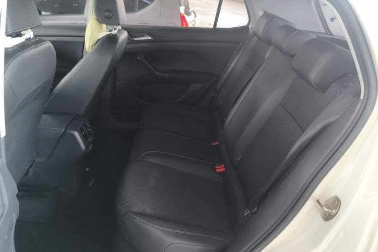 Used Volkswagen Tacqua 2020 1.5L Automatic Yue Left Rear Seat