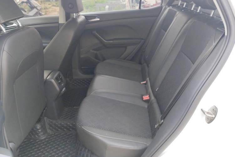 Used Volkswagen Tacqua 2020 1.5L Automatic Yue Left Rear Seat