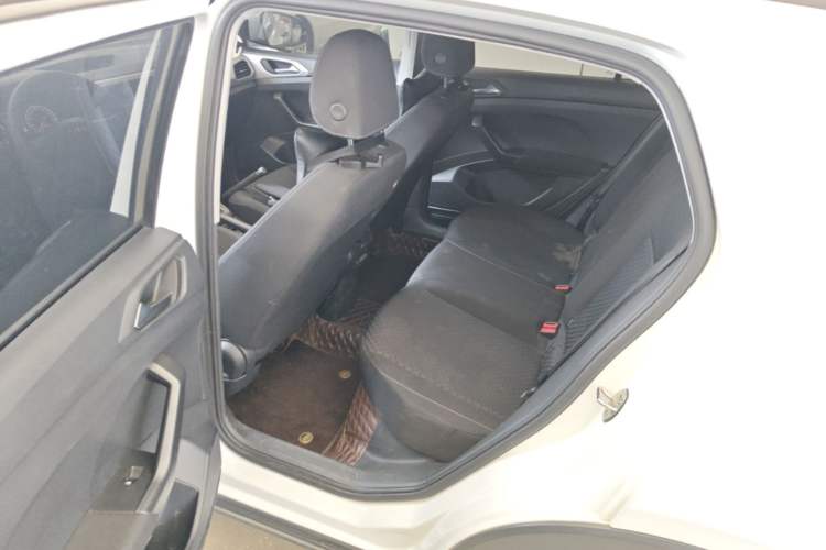 Used Volkswagen Tacqua 2020 1.5L Automatic Shang Left Rear Seat