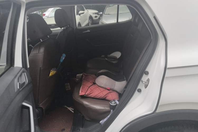 Used Volkswagen Tacqua 2020 1.5L Automatic Yue Left Rear Seat
