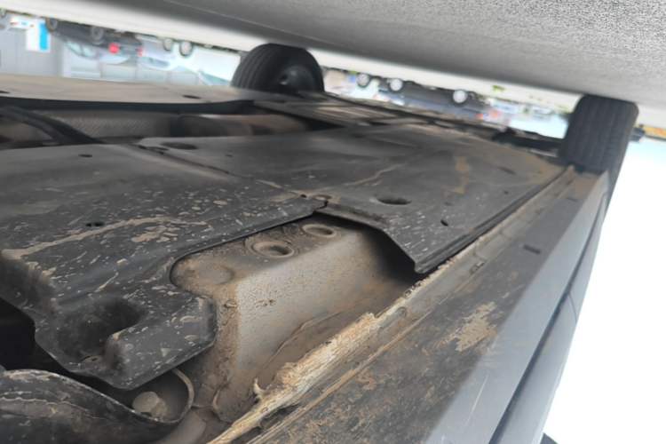 Used Volkswagen Tacqua 2020 1.5L Automatic Yue Left Side Sill