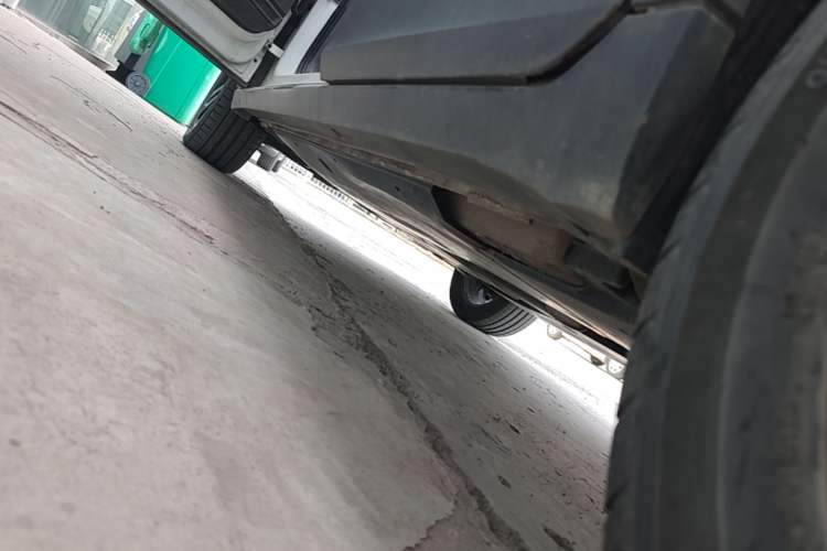 Used Volkswagen Tacqua 2020 280TSI DSG EnjoyPro Left Side Sill