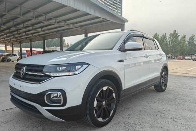 Używany Volkswagen Tacqua 2020 1.5L Automatic Yue