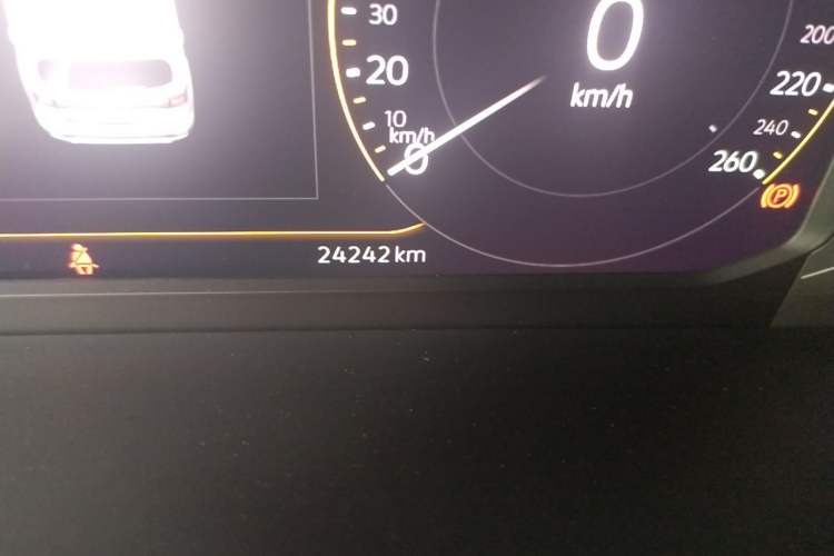 Used Volkswagen Tacqua 2020 1.5L Automatic Yue Odometer Close Up
