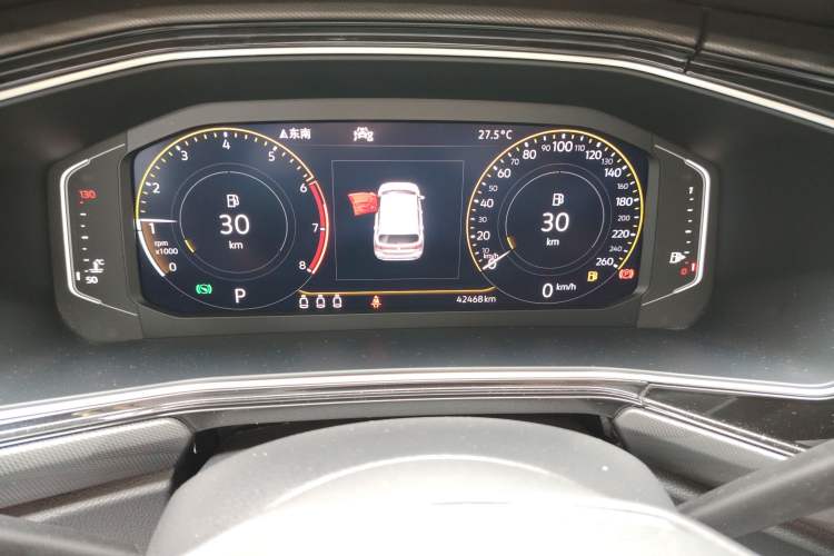 Used Volkswagen Tacqua 2020 280TSI Starry Limited Edition Odometer Close Up