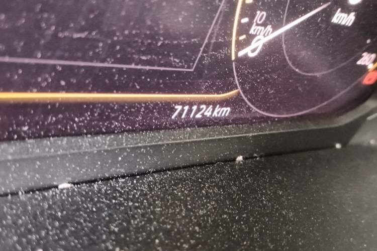 Used Volkswagen Tacqua 2020 280TSI DSG EnjoyPro Odometer Close Up