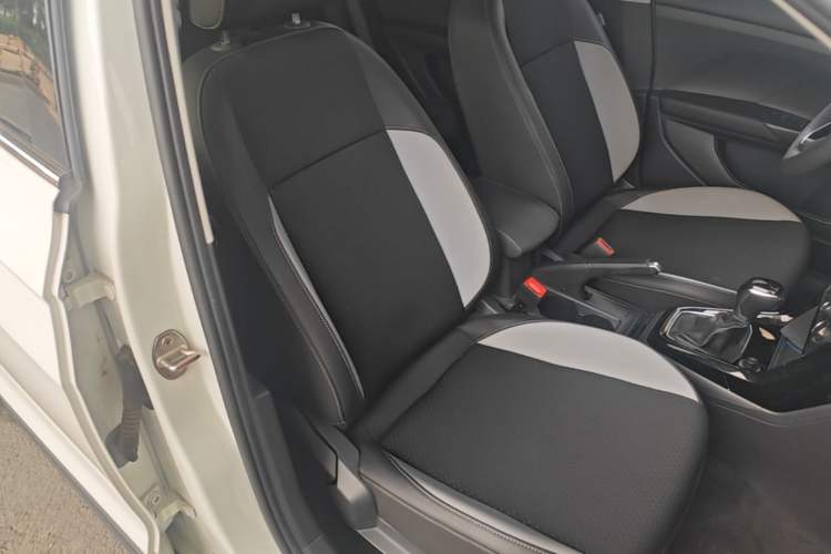 Used Volkswagen Tacqua 2020 1.5L Automatic Yue Right Front Seat