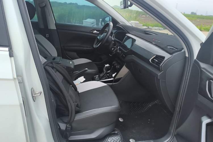 Used Volkswagen Tacqua 2020 1.5L Automatic Yue Right Front Seat