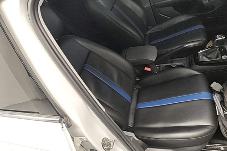 Used Volkswagen Tacqua 2020 1.5L Automatic Yue Right Front Seat