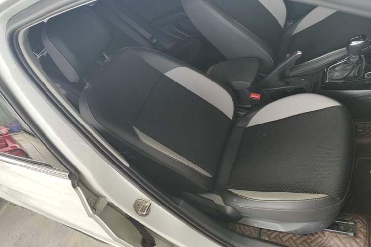 Used Volkswagen Tacqua 2020 1.5L Automatic Yue Right Front Seat