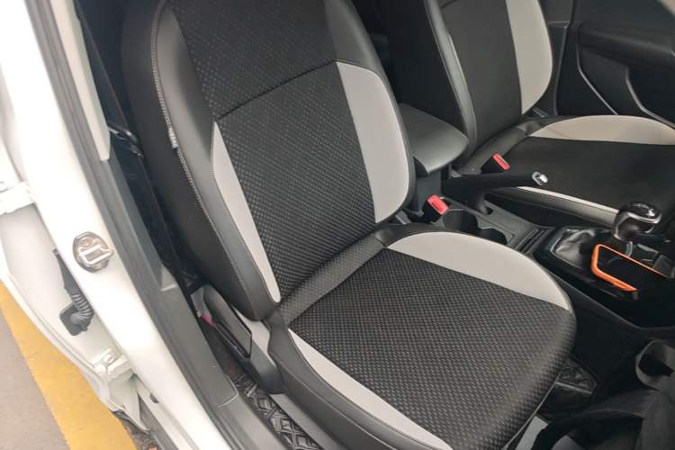 Used Volkswagen Tacqua 2020 1.5L Automatic Yue Right Front Seat
