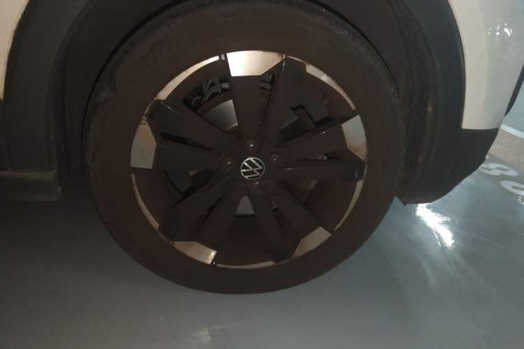 Used Volkswagen Tacqua 2020 1.5L Automatic Yue Right Front Wheel Hub