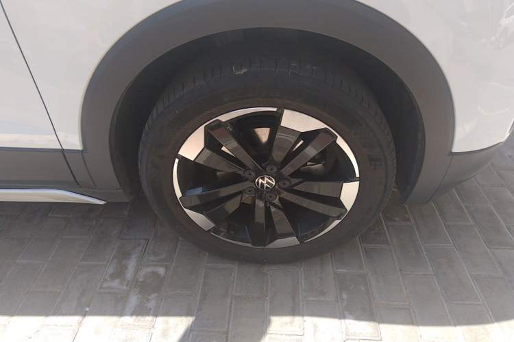 Used Volkswagen Tacqua 2020 1.5L Automatic Yue Right Front Wheel Hub