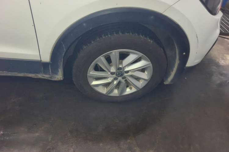 Used Volkswagen Tacqua 2020 1.5L Automatic Shang Right Front Wheel Hub