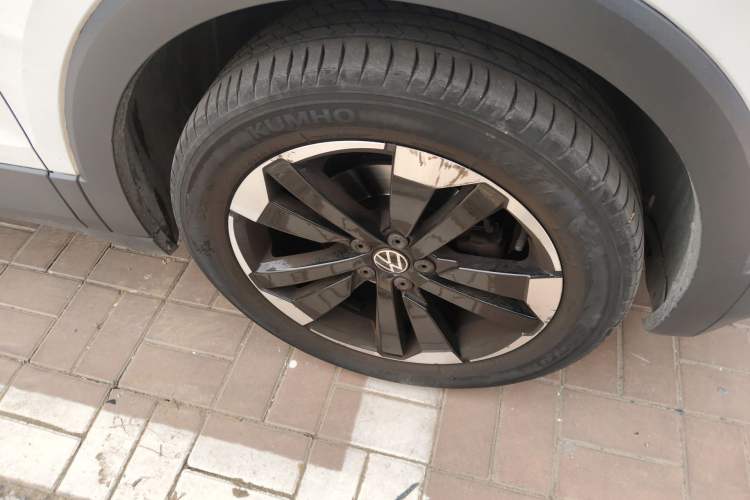 Used Volkswagen Tacqua 2020 1.5L Automatic Yue Right Front Wheel Hub