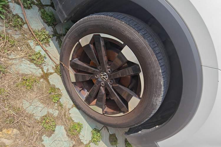 Used Volkswagen Tacqua 2020 1.5L Automatic Yue Right Front Wheel Hub
