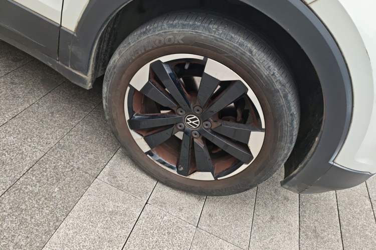 Used Volkswagen Tacqua 2020 1.5L Automatic Yue Right Front Wheel Hub