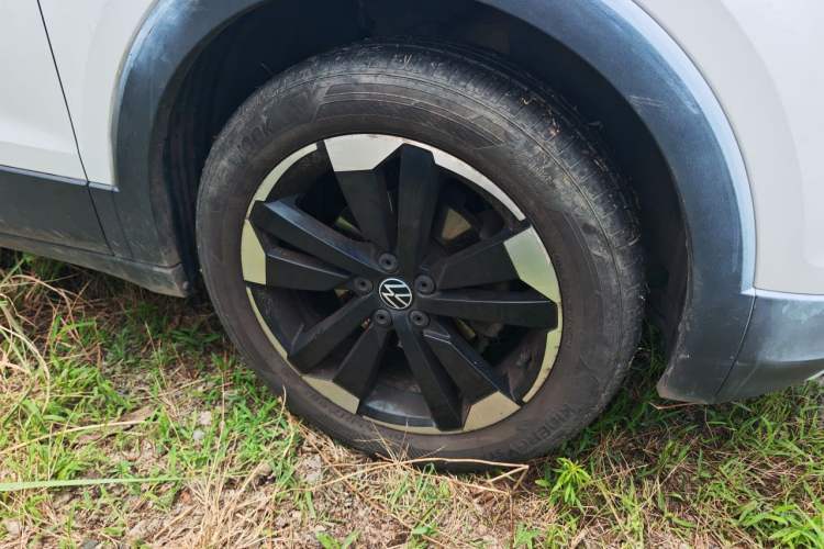 Used Volkswagen Tacqua 2020 1.5L Automatic Yue Right Front Wheel Hub