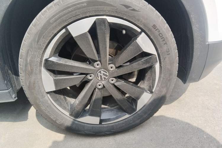 Used Volkswagen Tacqua 2020 1.5L Automatic Yue Right Front Wheel Hub