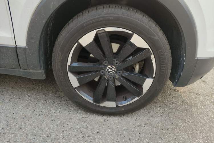 Used Volkswagen Tacqua 2020 1.5L Automatic Yue Right Front Wheel Hub