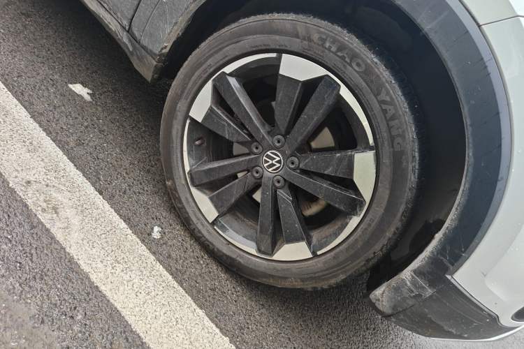 Used Volkswagen Tacqua 2020 1.5L Automatic Yue Right Front Wheel Hub