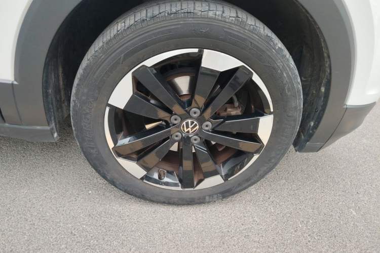 Used Volkswagen Tacqua 2020 1.5L Automatic Yue Right Front Wheel Hub