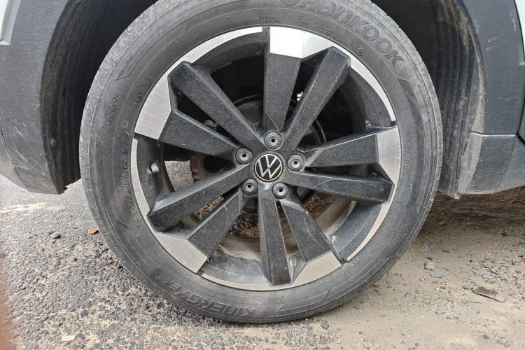Used Volkswagen Tacqua 2020 1.5L Automatic Yue Right Front Wheel Hub