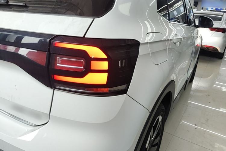 Used Volkswagen Tacqua 2020 280TSI DSG EnjoyPro Right Rear Taillight