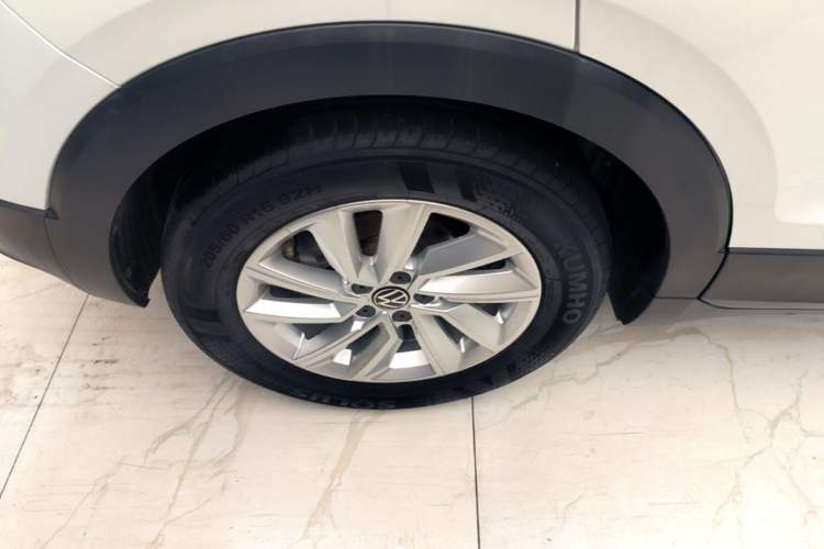 Used Volkswagen Tacqua 2020 1.5L Automatic Shang Right Rear Wheel Hub