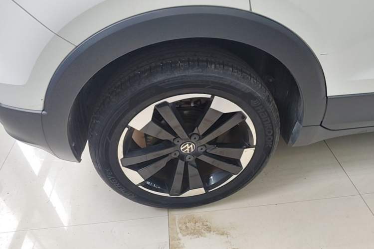 Used Volkswagen Tacqua 2020 280TSI DSG EnjoyPro Right Rear Wheel Hub