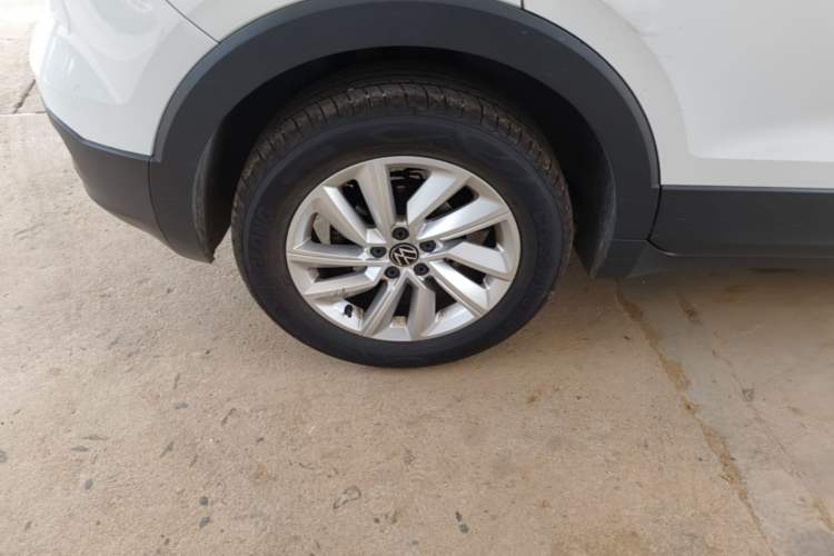 Used Volkswagen Tacqua 2020 1.5L Automatic Shang Right Rear Wheel Hub