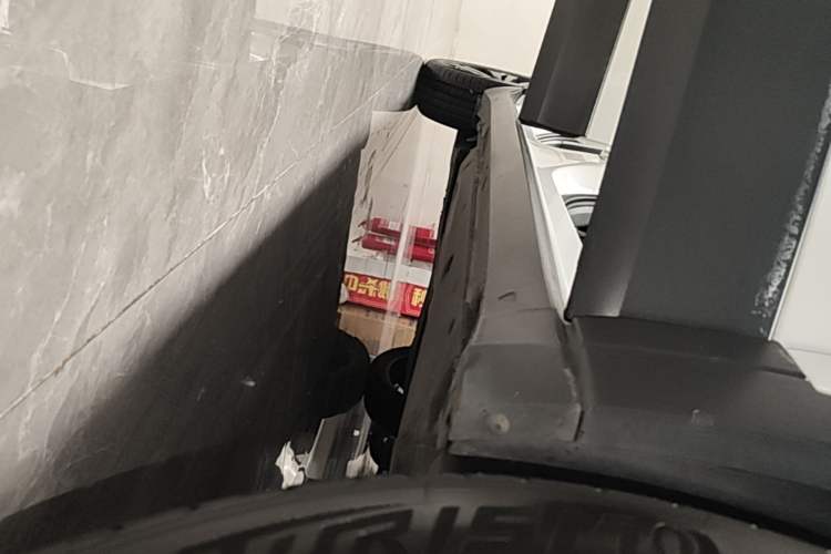 Used Volkswagen Tacqua 2020 1.5L Automatic Yue Right Side Sill