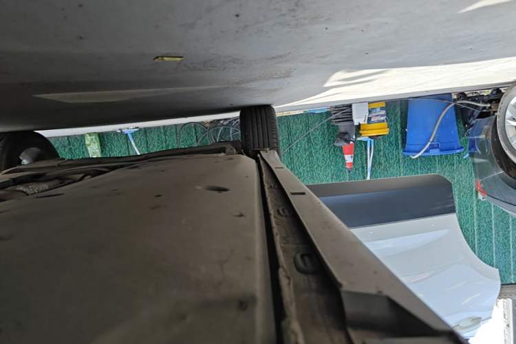 Used Volkswagen Tacqua 2020 1.5L Automatic Yue Right Side Sill