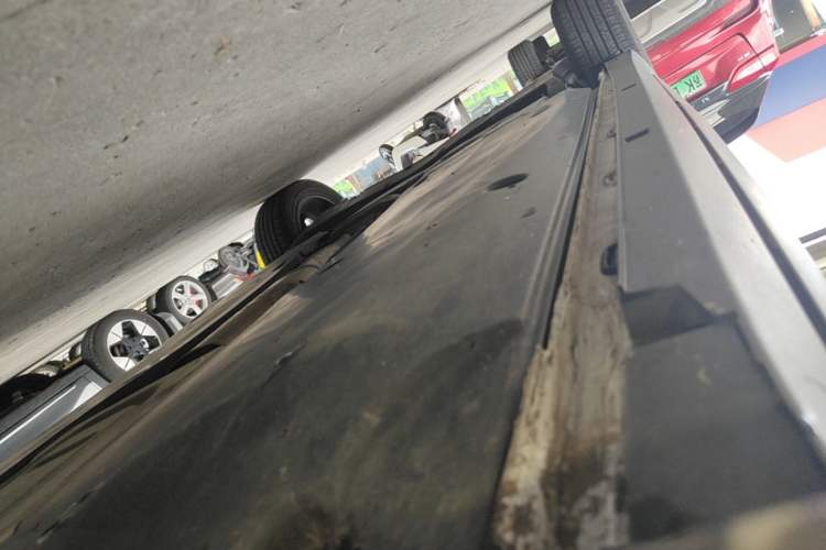 Used Volkswagen Tacqua 2020 1.5L Automatic Yue Right Side Sill