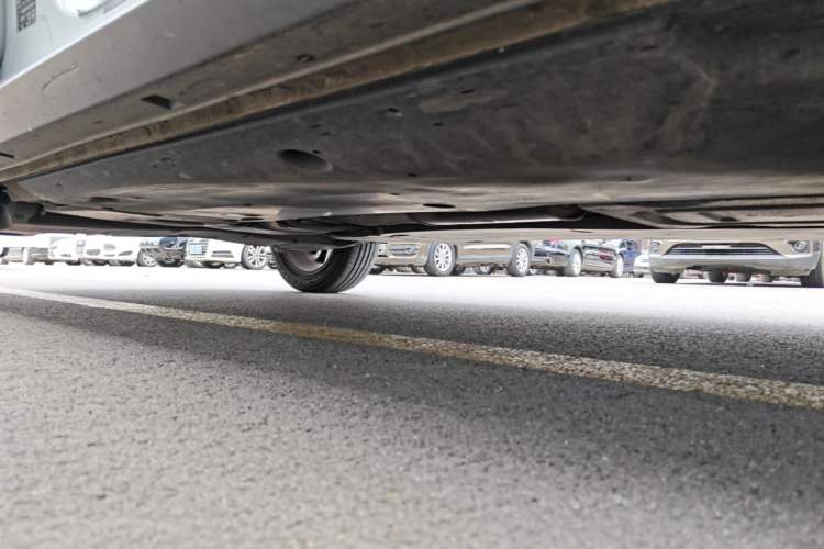 Used Volkswagen Tacqua 2020 1.5L Automatic Yue Right Side Sill