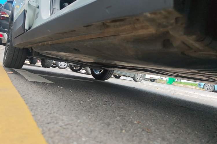 Used Volkswagen Tacqua 2020 1.5L Automatic Yue Right Side Sill