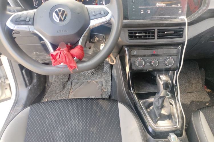 Used Volkswagen Tacqua 2020 1.5L Automatic Yue Steering Wheel
