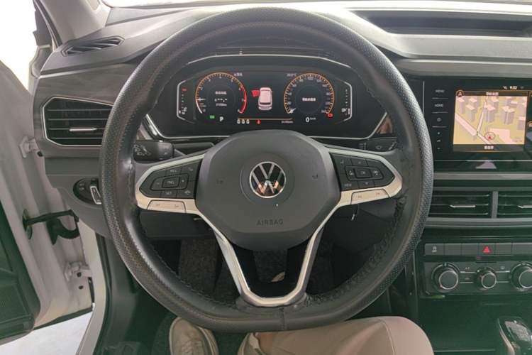 Used Volkswagen Tacqua 2020 1.5L Automatic Yue Steering Wheel