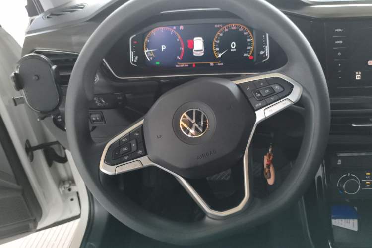 Used Volkswagen Tacqua 2020 1.5L Automatic Yue Steering Wheel