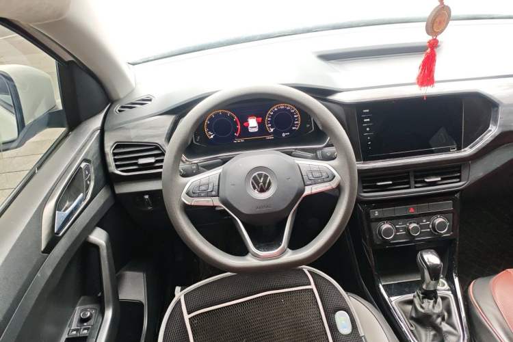 Used Volkswagen Tacqua 2020 1.5L Automatic Yue Steering Wheel