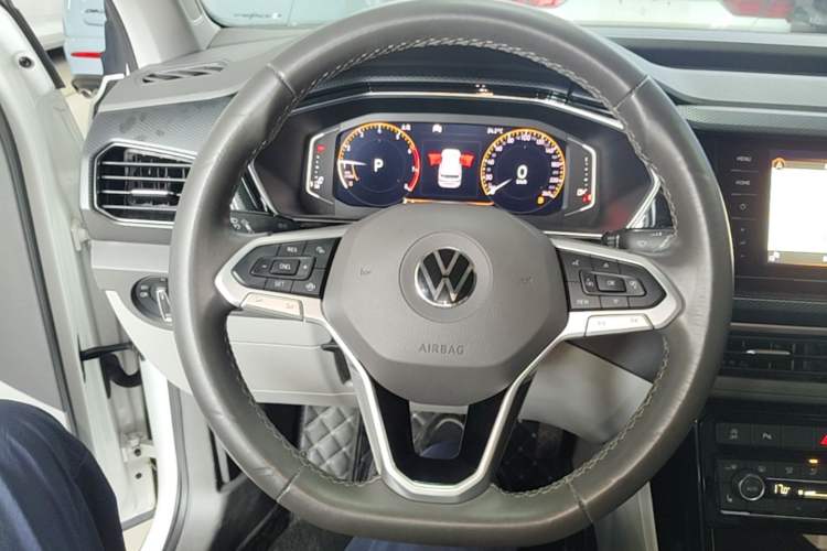Used Volkswagen Tacqua 2020 280TSI DSG EnjoyPro Steering Wheel