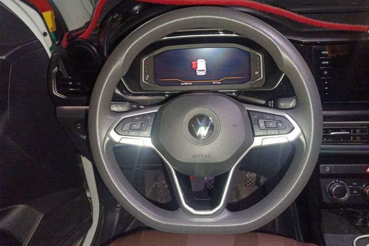 Used Volkswagen Tacqua 2020 1.5L Automatic Yue Steering Wheel