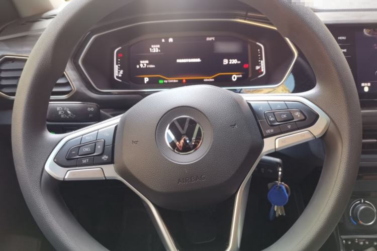 Used Volkswagen Tacqua 2020 1.5L Automatic Yue Steering Wheel