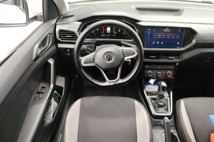 Used Volkswagen Tacqua 2020 1.5L Automatic Yue Steering Wheel
