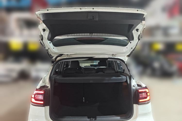 Used Volkswagen Tacqua 2020 280TSI Starry Limited Edition Trunk