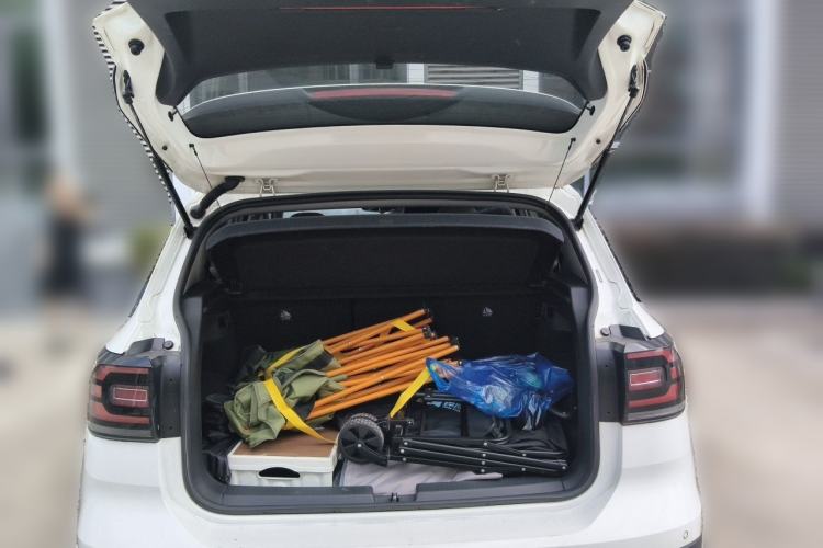 Used Volkswagen Tacqua 2020 280TSI DSG EnjoyPro Trunk